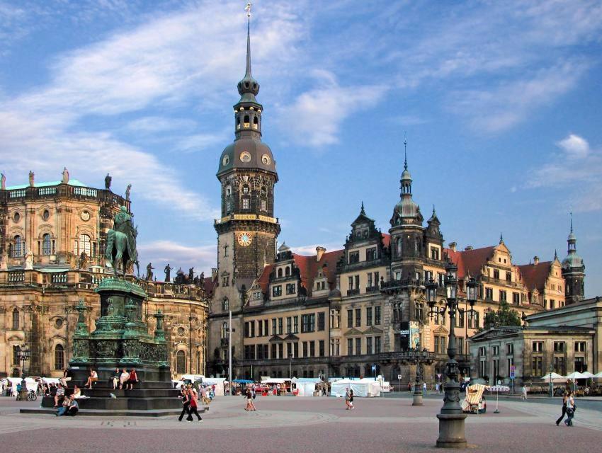 Schones Zimmer Naher Bahnhof Neustadt Dresden Zentral Wlan Ngoại thất bức ảnh